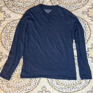 Wool & Prince Long Sleeve Henley Navy Blue Size medium Merino Wool Blend
